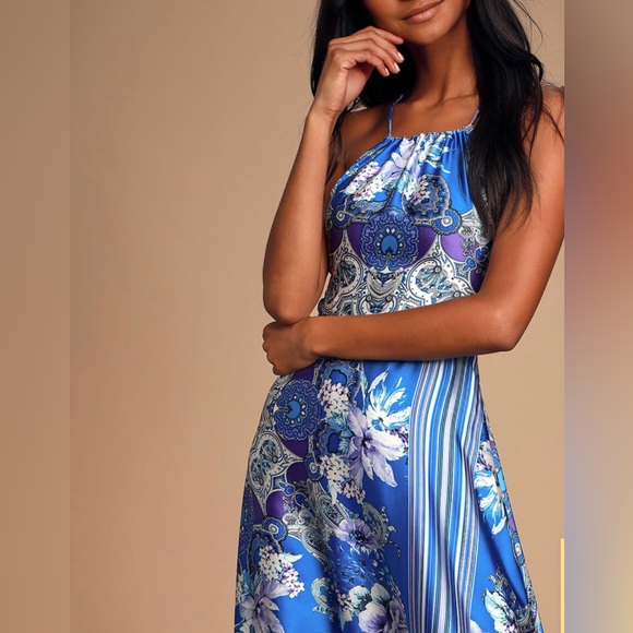 Lulu's Blue Floral Maxi Dress - Picture 2 of 4